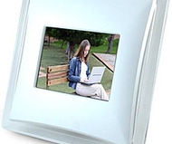 eStarling Wi-Fi LCD Photo Frame