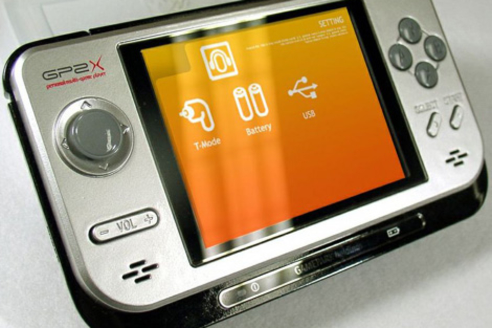GP2X Personal Entertainment Player GP2X Personal Entertainment Player
