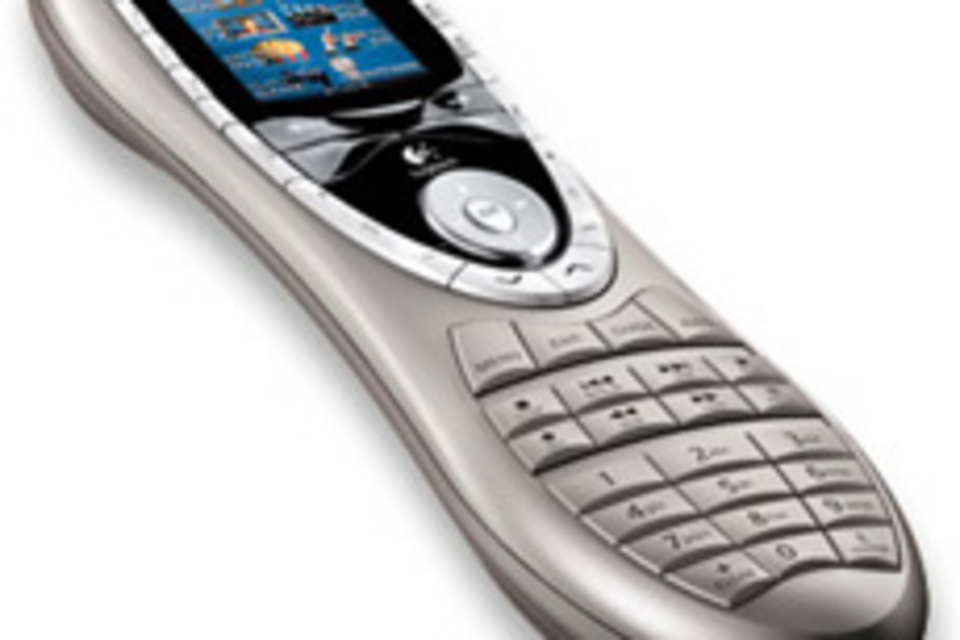Logitech Harmony 890 Pro Remote Logitech Harmony 890 Pro Remote