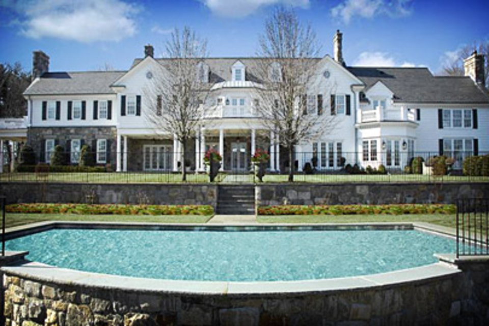 Tommy Hilfiger Stone Hill Mansion Tommy Hilfiger Stone Hill Mansion