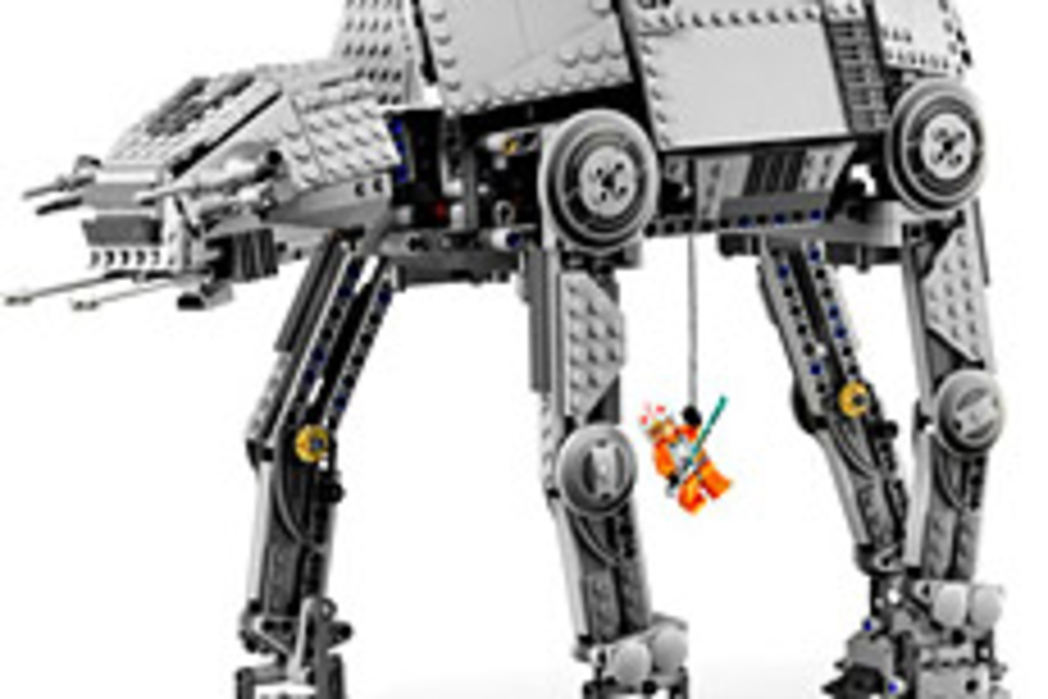 Lego Star Wars Motorized Walking AT-AT Lego Star Wars Motorized Walking AT-AT