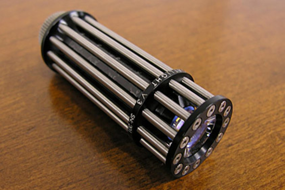 Lumencraft GatLight V3 Titanium Flashlight Lumencraft GatLight V3 Titanium Flashlight