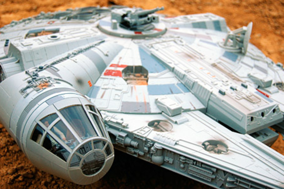Star Wars Legacy Collection Millennium Falcon Star Wars Legacy Collection Millennium Falcon