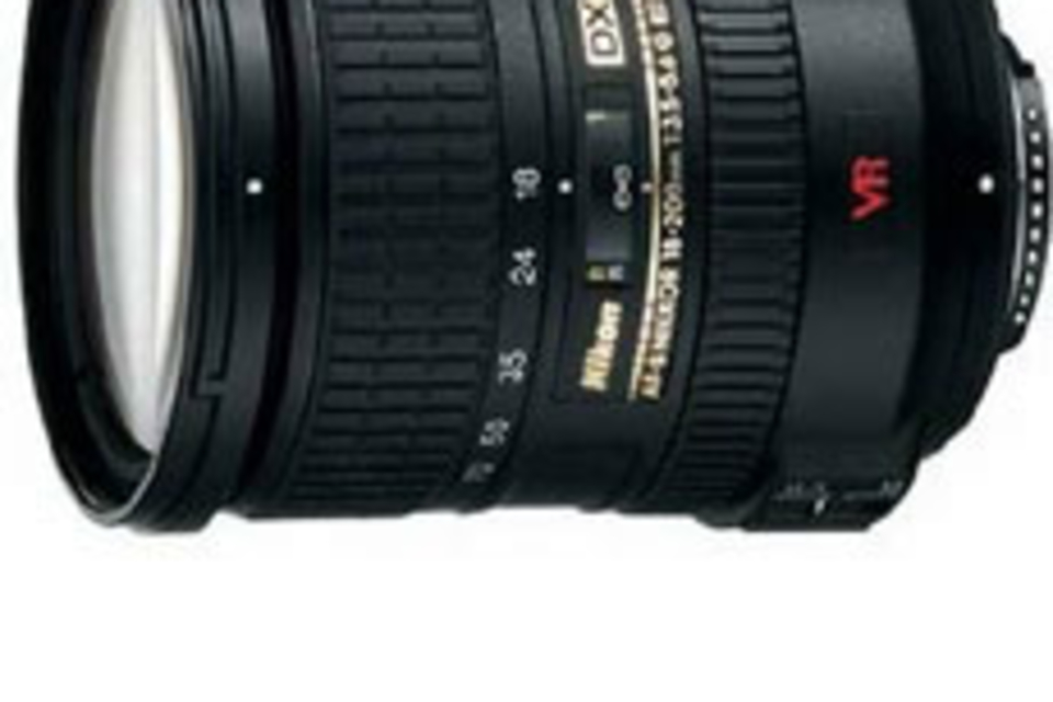 Nikon 18-200mm DX Zoom Lens Nikon 18-200mm DX Zoom Lens