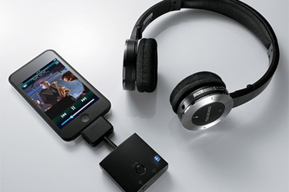 Onkyo Bluetooth iPod Headphones Onkyo Bluetooth iPod Headphones