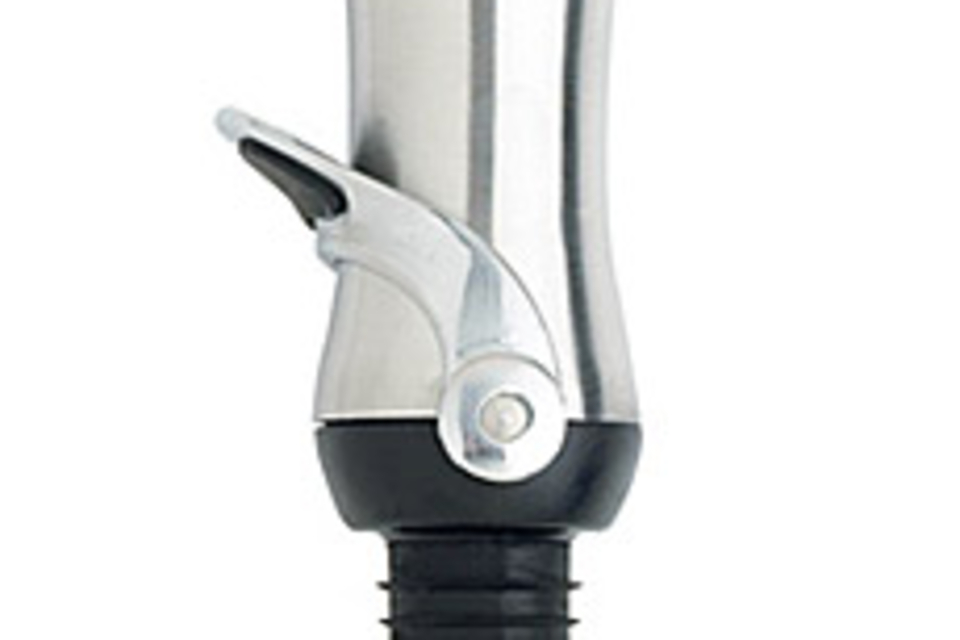 OXO Wine Stopper/Pourer OXO Wine Stopper/Pourer