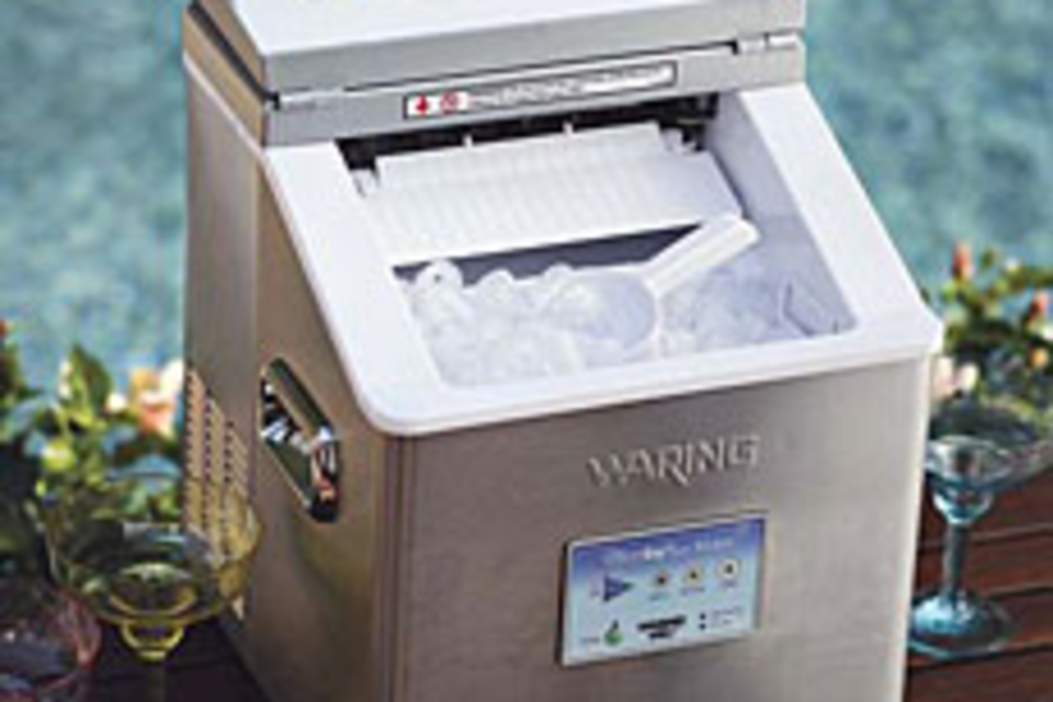 Waring Pro Clear Ice Maker Waring Pro Clear Ice Maker