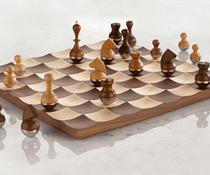 Wobble Chess Set
