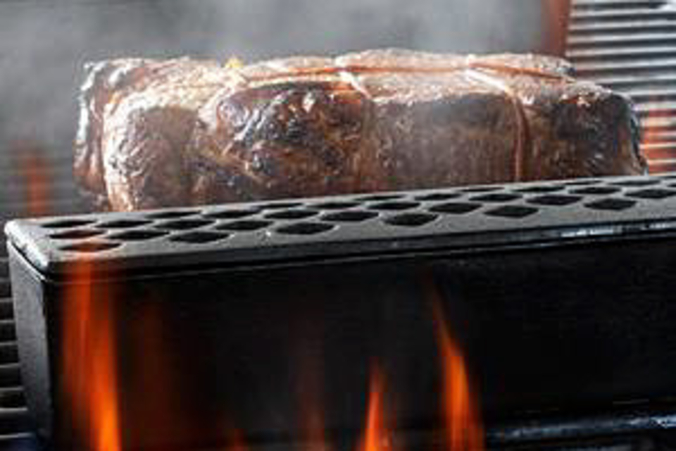 Moistly Grilled Cast Iron Grill Humidifier Moistly Grilled Cast Iron Grill Humidifier