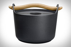 Sarpaneva Cast Iron Pot