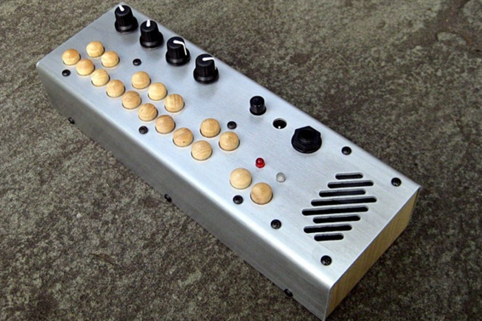 Pocket Piano Synthesizer Pocket Piano Synthesizer
