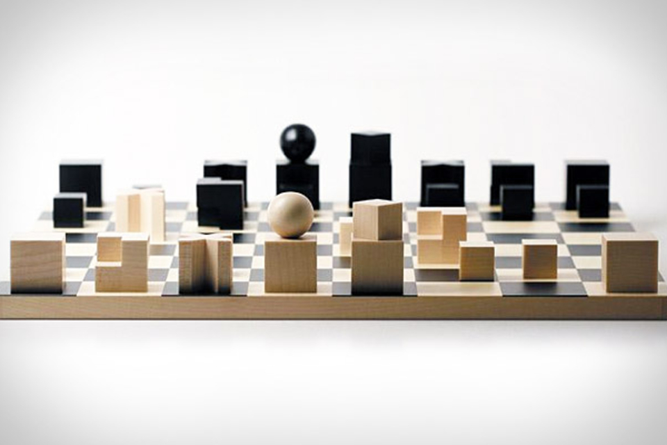 Naef Bauhaus Chess Set Naef Bauhaus Chess Set