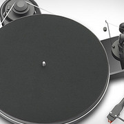 Pro-Ject RPM 1.3 Genie Turntable
