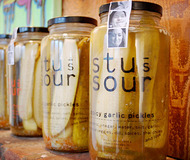 Stu's Sour Spicy Garlic Pickles