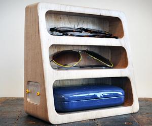 Bushakan Eyewear Stands