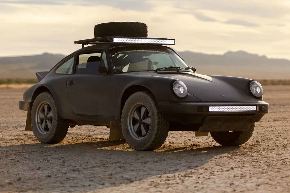 Kelly Moss Porsche Safari Uncrate