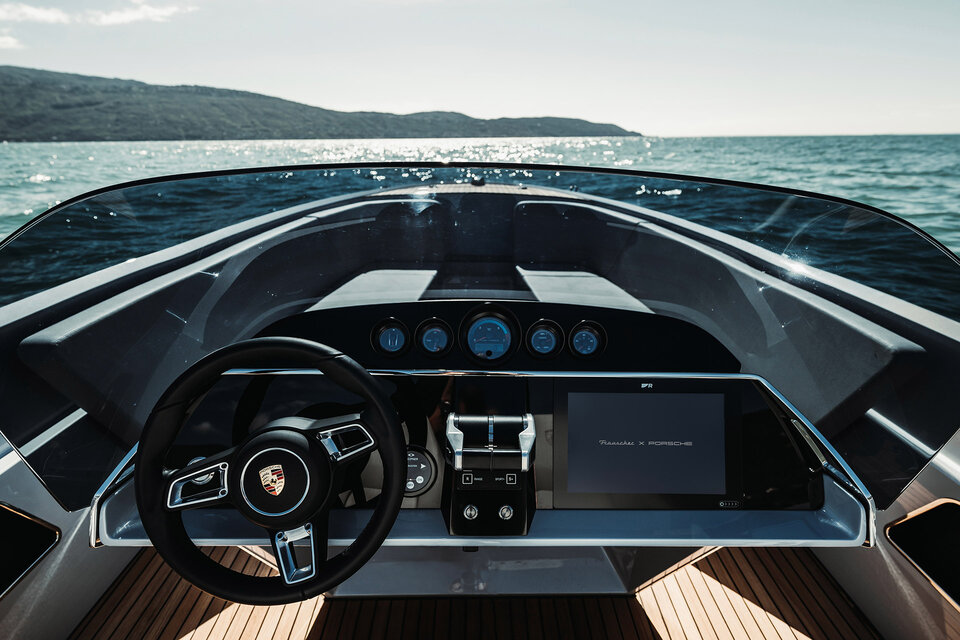 Frauscher X Porsche 850 Fantom Air Speedboat Uncrate