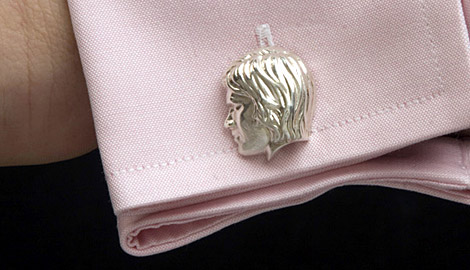 Custom Bust Cuff Links