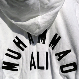 Muhammad Ali Robe 