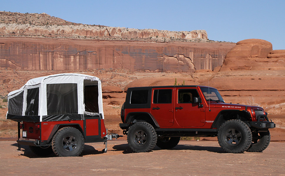Jeep offroad - camping-trailer