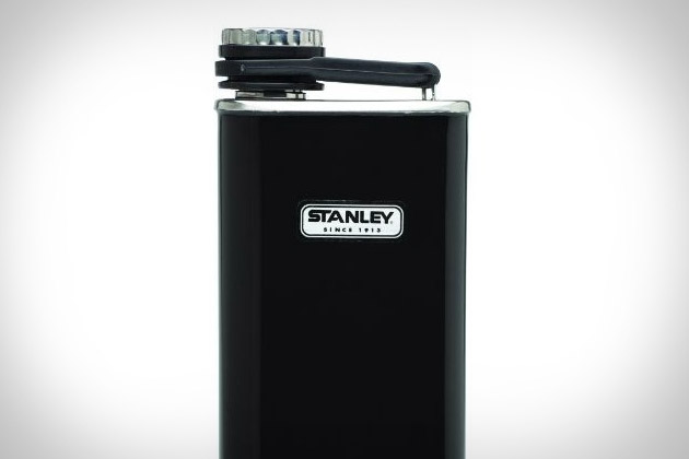 stanley classic flask