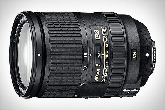 Nikon 18-300mm VR Super Zoom Lens