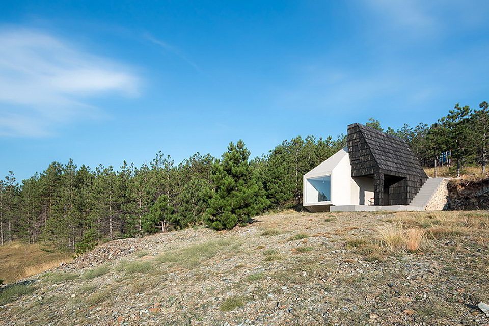 Divcibare Mountain Home