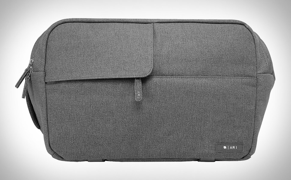 Incase Ari Marcapoulos Camera Bag