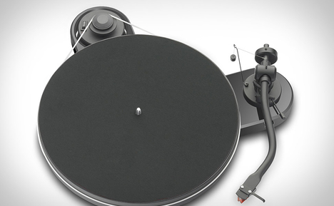 Pro-Ject RPM 1.3 Genie Turntable Pro-Ject RPM 1.3 Genie Turntable