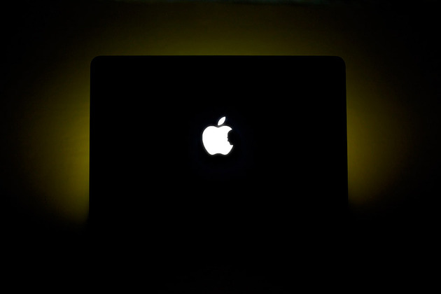 Steve Jobs Tribute MacBook Pro