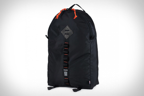 Uncrate x Topo Designs Light Daypack Uncrate x Topo Designs Light Daypack