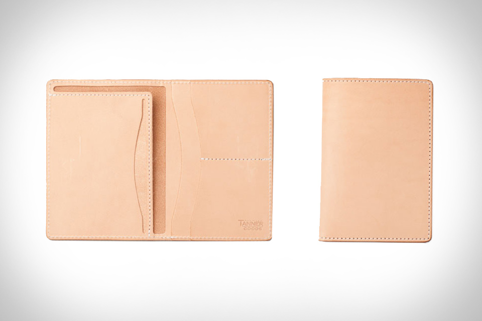 Postalco Jogging Wallet | Uncrate