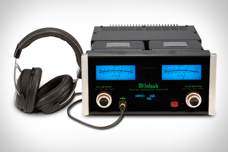 McIntosh MHA100 Headphone Amplifier McIntosh MHA100 Headphone Amplifier