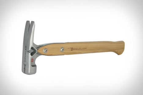 Douglas Hammers Douglas Hammers