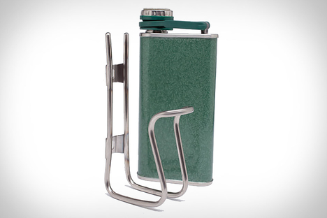 Oliver Flask Cage