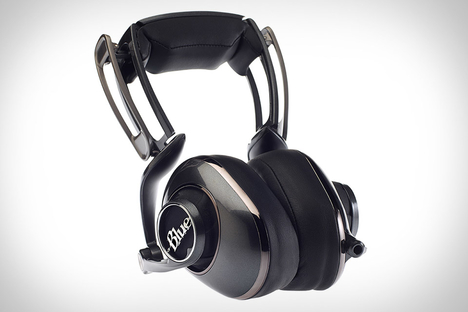 Blue Mo-Fi Headphones Blue Mo-Fi Headphones