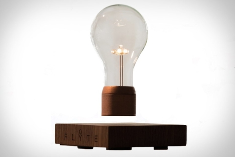 Flyte Levitating Light Flyte Levitating Light