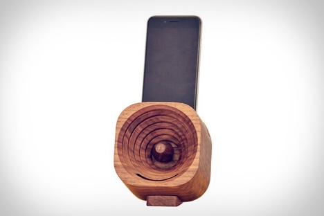 Trobla Wooden Smartphone Amplifier Trobla Wooden Smartphone Amplifier