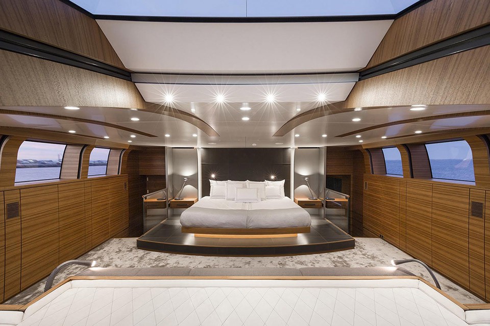 Silver Fast Superyacht