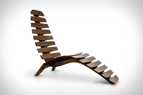 Sternum Chaise Sternum Chaise