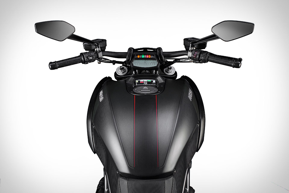 Ducati Diavel Carbon Motorcycle