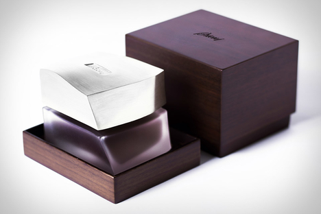 Brioni 70th Anniversary Extrait Intense Cologne Brioni 70th Anniversary Extrait Intense Cologne