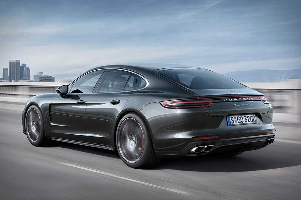2017 Porsche Panamera
