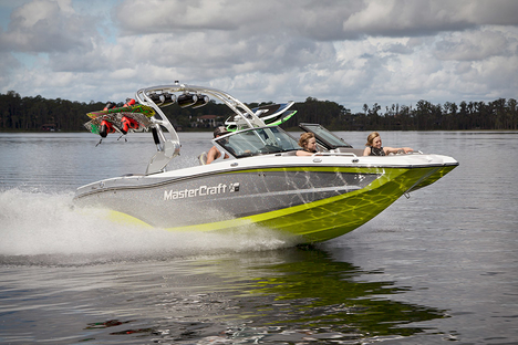 Mastercraft XT20 Powerboat Mastercraft XT20 Powerboat