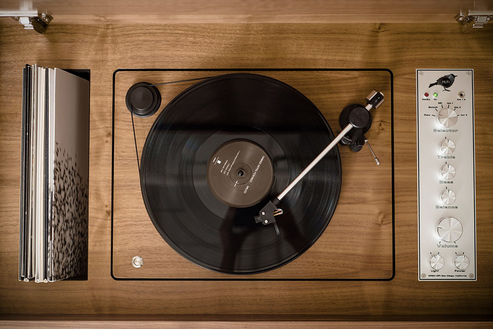 Wrensilva Standard One Stereo Console