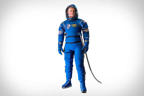 Boeing Starliner Spacesuit Boeing Starliner Spacesuit