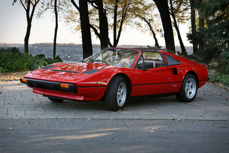 Magnum P.I. Ferrari 308 GTS Magnum P.I. Ferrari 308 GTS