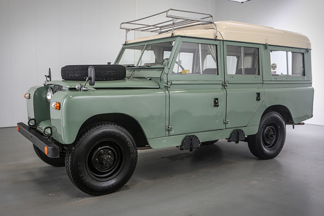 1966 Land Rover 109 Series IIA Dormobile 1966 Land Rover 109 Series IIA Dormobile