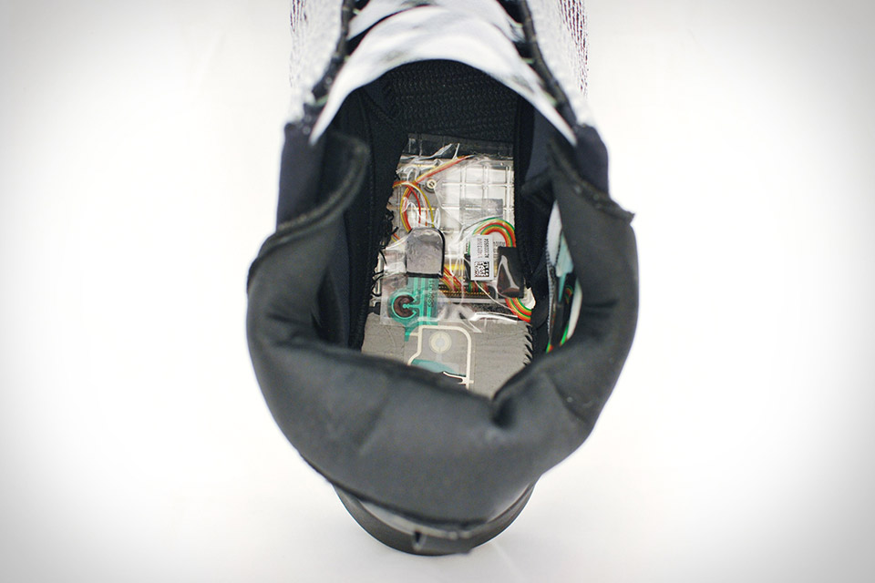 Nike Hyperadapt Teardown