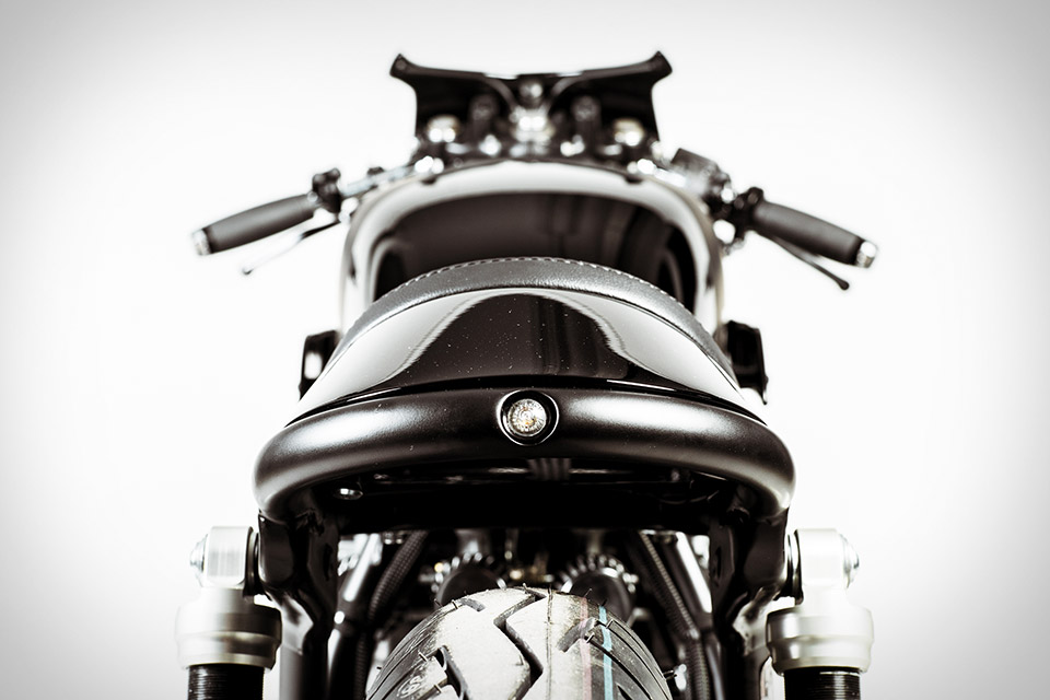 Hookie Black Mamba Motorcycle
